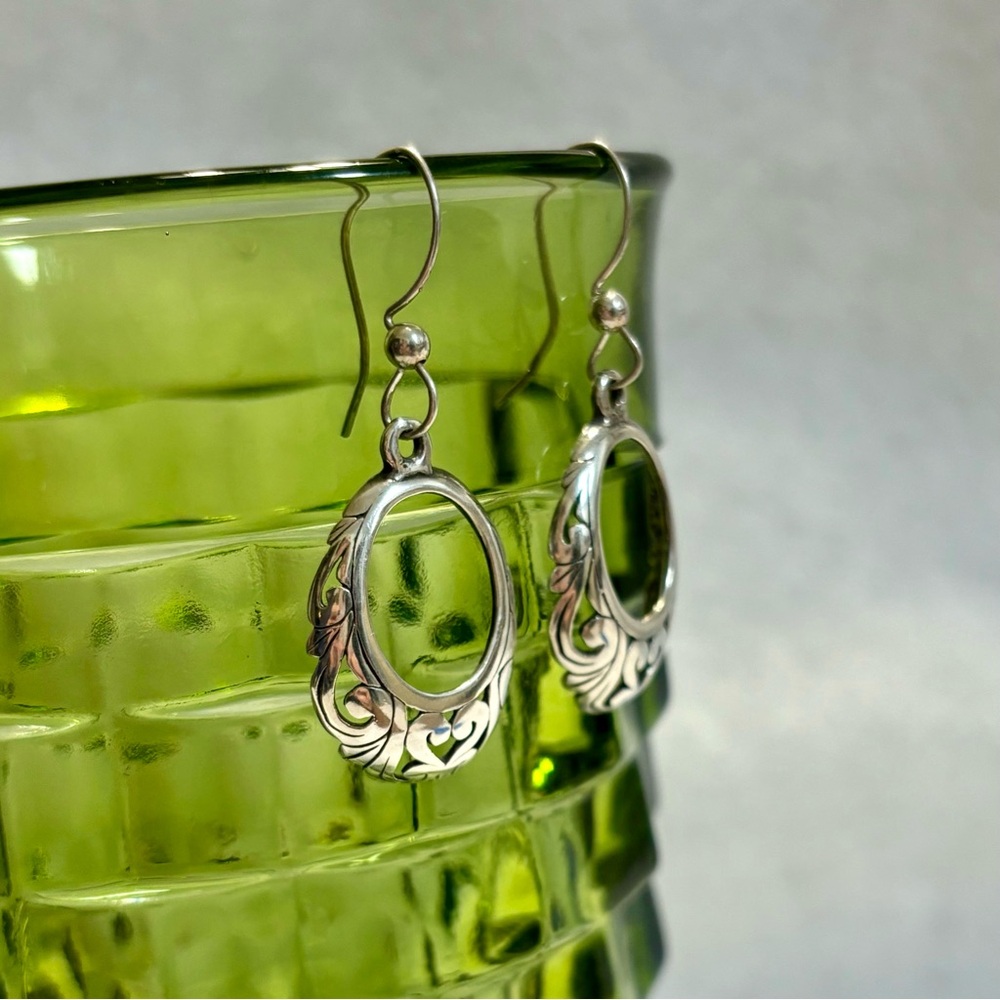 Vintage Sterling Silver Oval Filigree Earrings - Picture 9 of 14